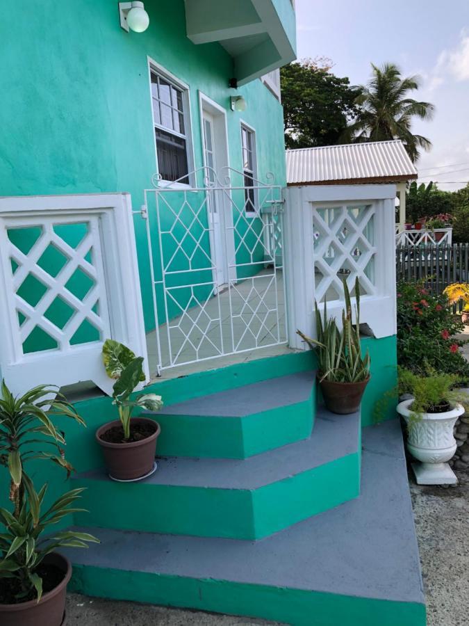 Aupicblue Vieux Fort Exterior foto